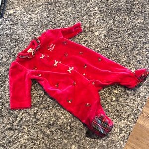 Size 3 months worn once Christmas onesie